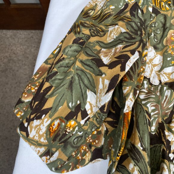 Erika Woman Plus Size Jungle Print Button Up Blouse 3X - Picture 3 of 7